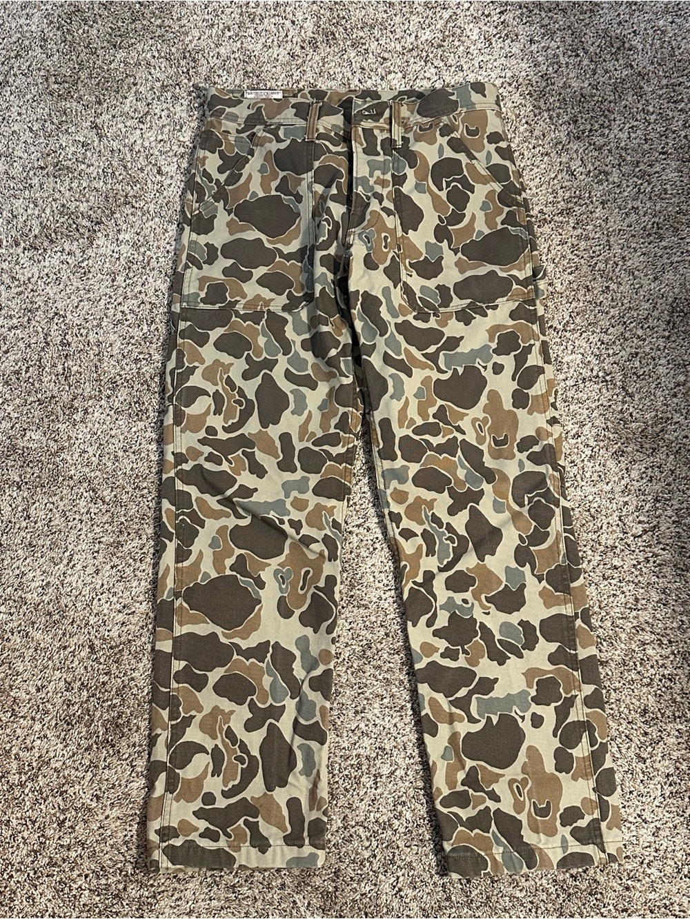 Wallace and Barne’s Men's Camouflage Cargo Pants in Olive & Brown